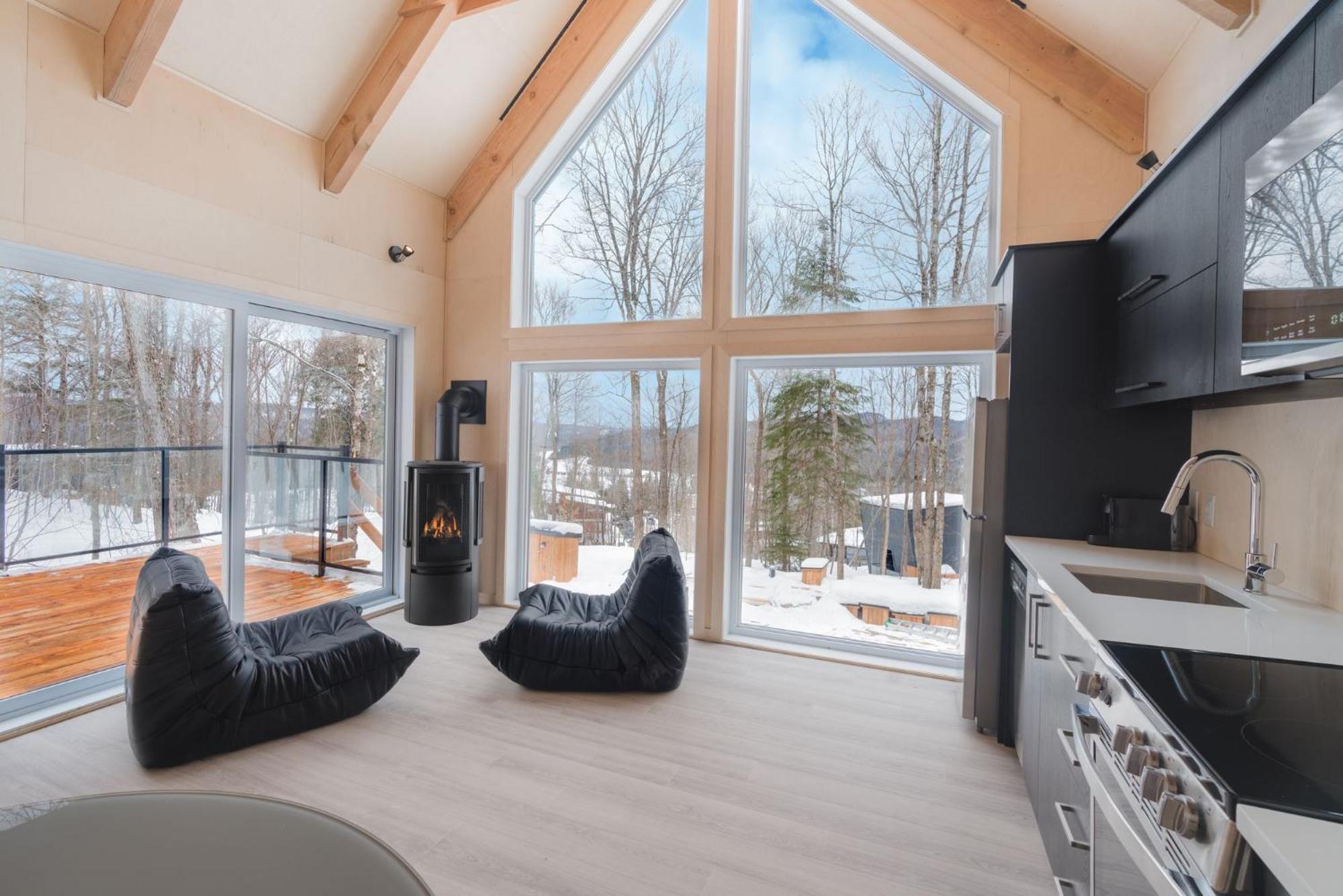 Bel Air Tremblant Hotel & Residences 蒙特朗布朗 客房 照片